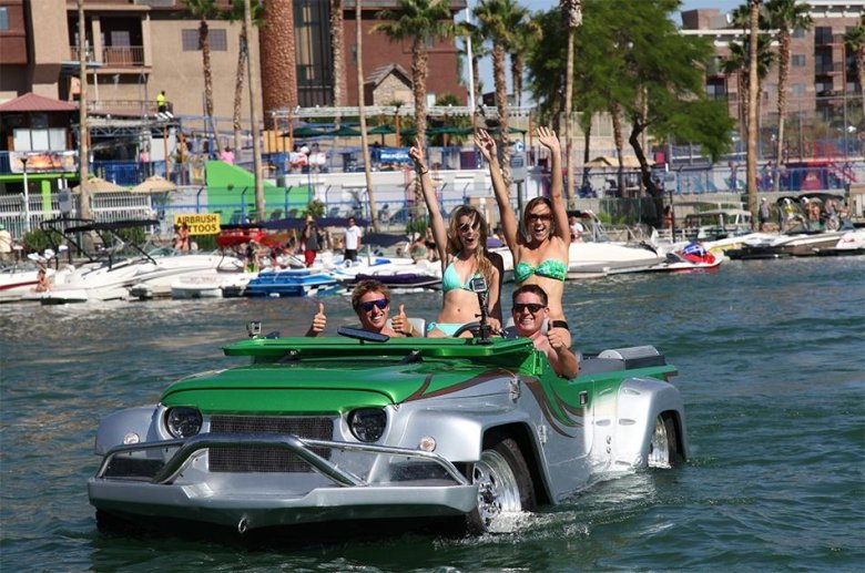 Автомобиль амфибия тритон