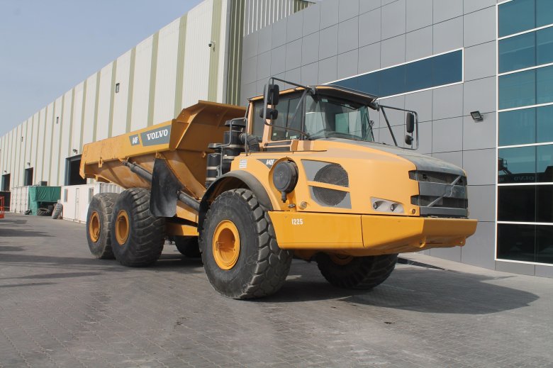 Думпер вольво а 40