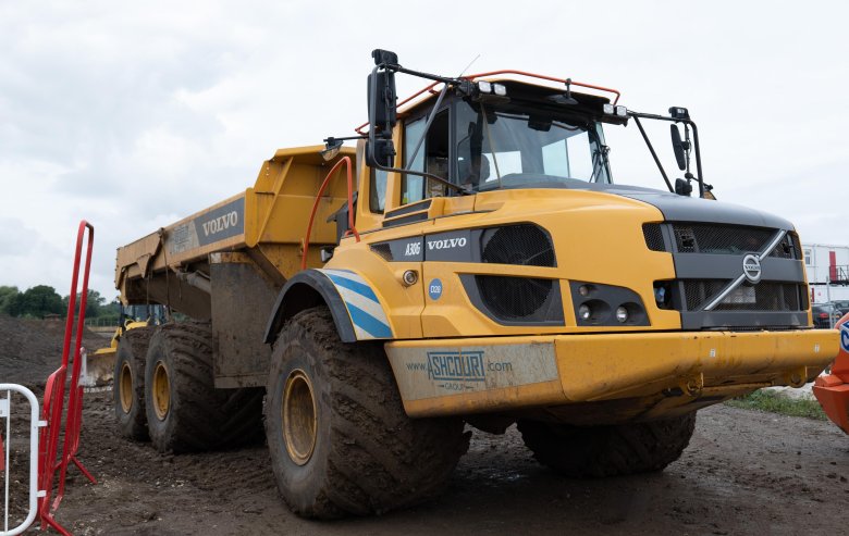 Сочлененные самосвалы вольво