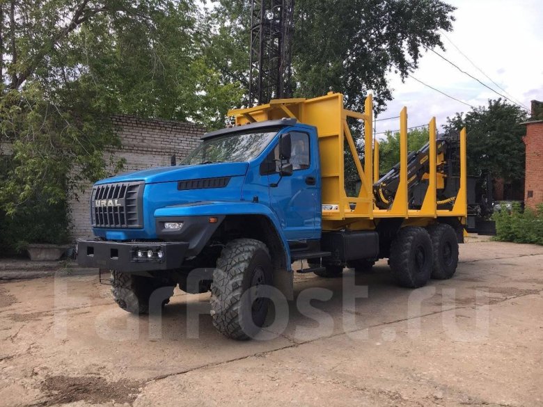 Урал некст 6х6 лесовоз
