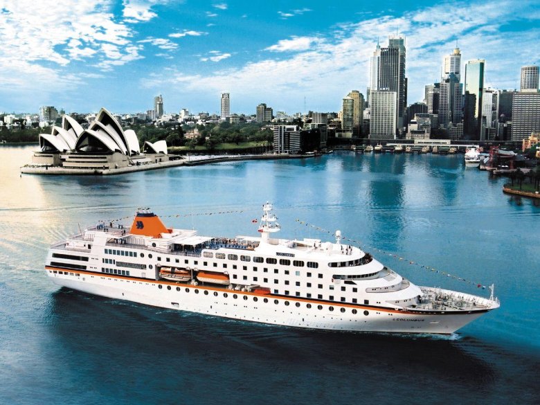 Круизный лайнер европа