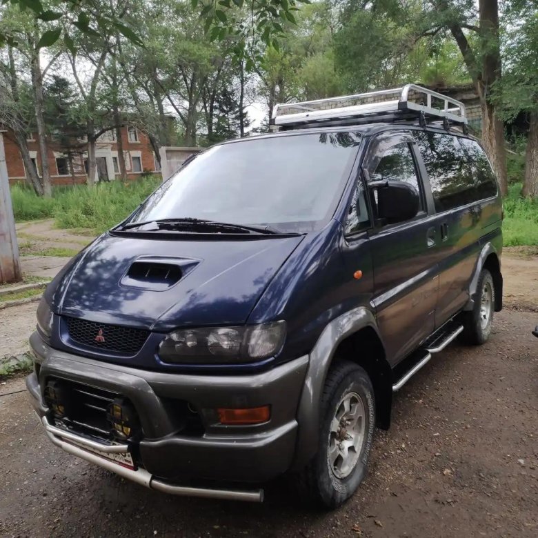 Mitsubishi delica 1999