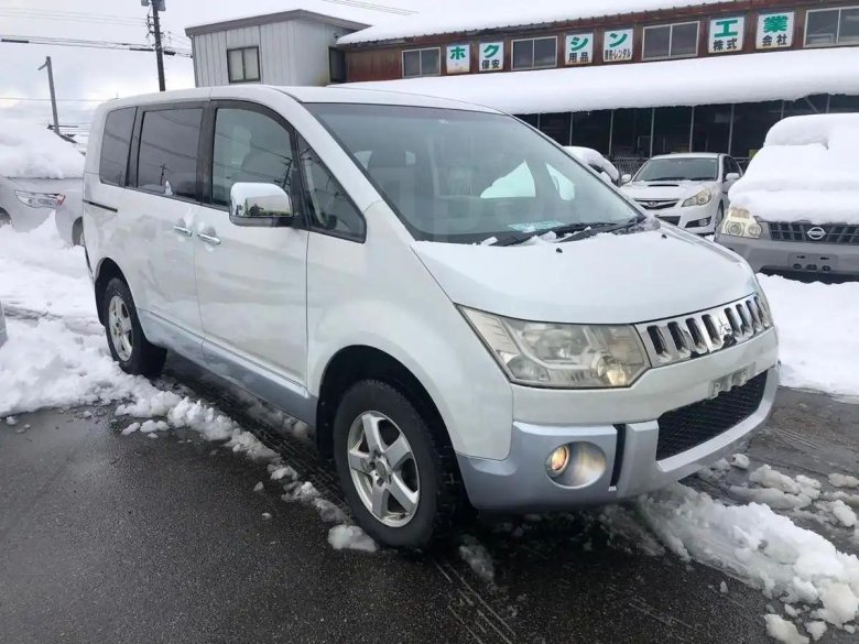 Мицубиси делика д 5