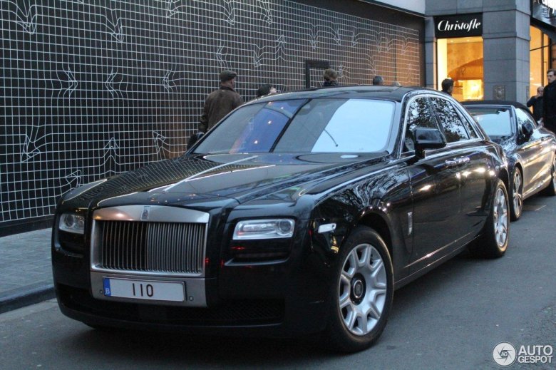 Аурус сенат и роллс ройс