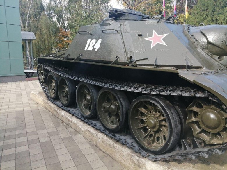 Самоходная артиллерийская установка су