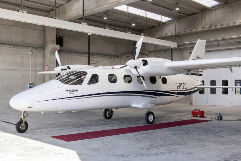 Tecnam p2012 traveller