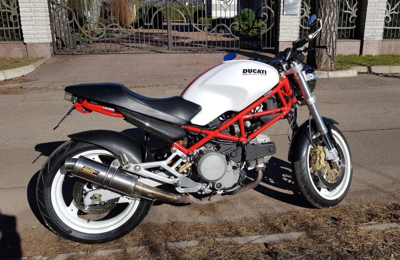 Ducati monster 1000ie