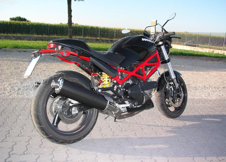 Ducati monster 620