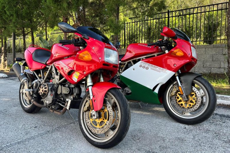 Спортивные мотоцикл