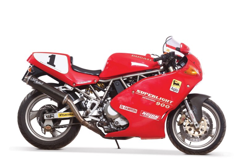 Ducati supersport 900