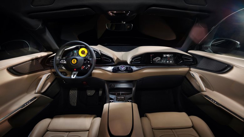 Ferrari purosangue interior