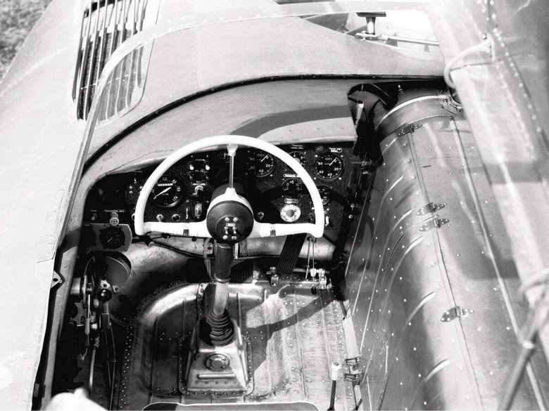 Автомобиль газ-16а