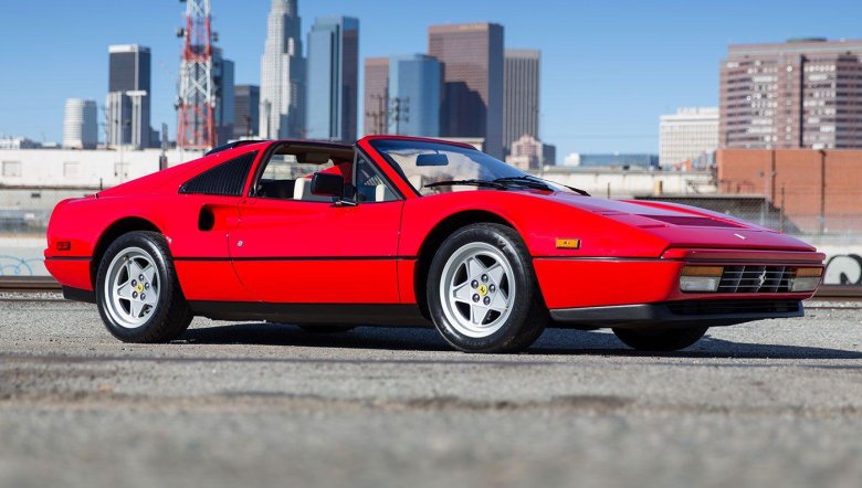 1989 ferrari 328 gts .