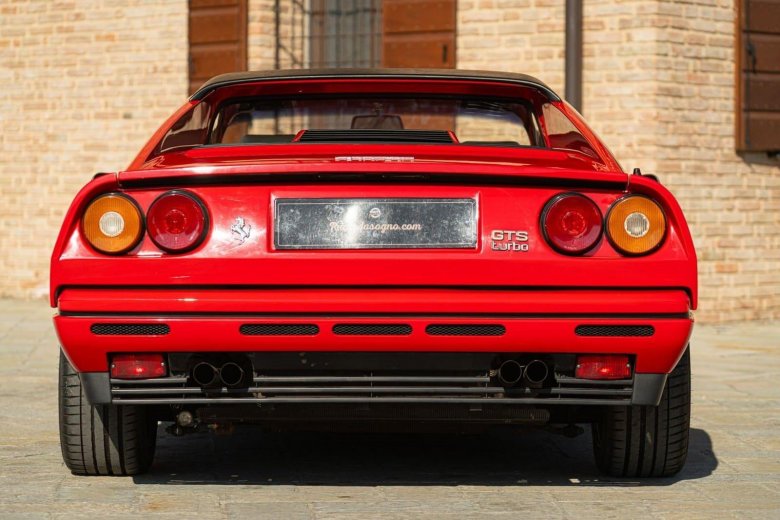 Ferrari 328 gts