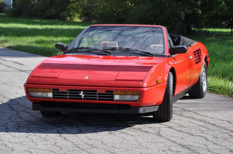 Ferrari mondial cabriolet