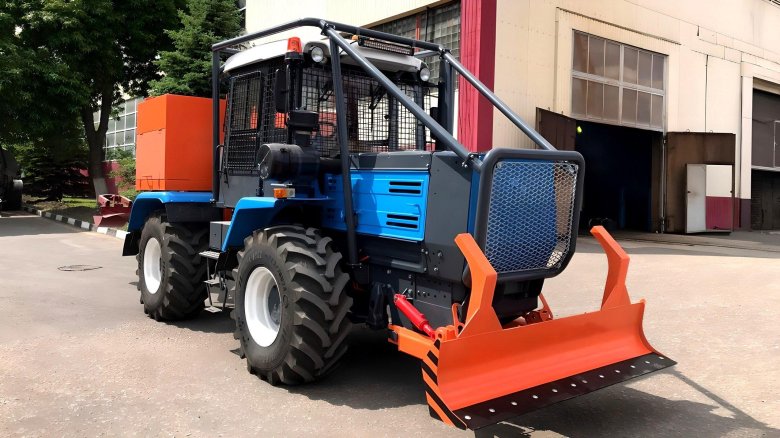 Брянский тракторный завод т-150