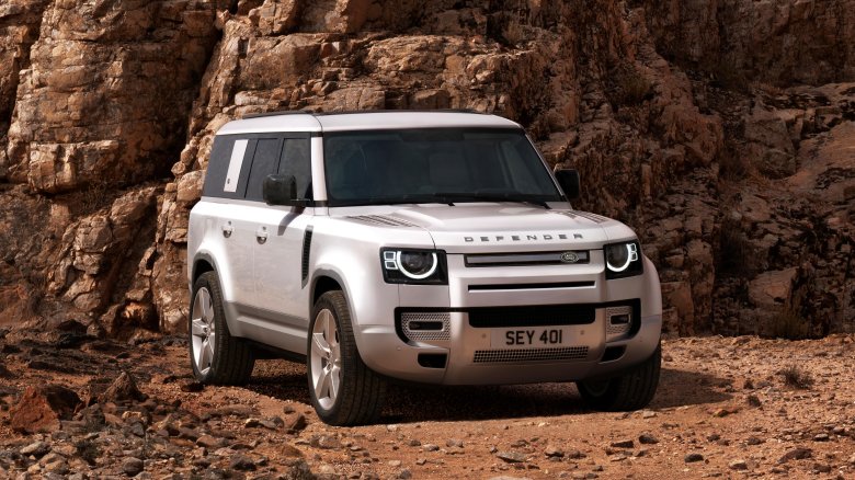 Land rover defender 2023