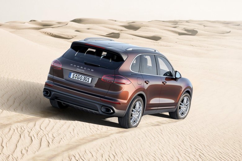 Porsche cayenne 2015