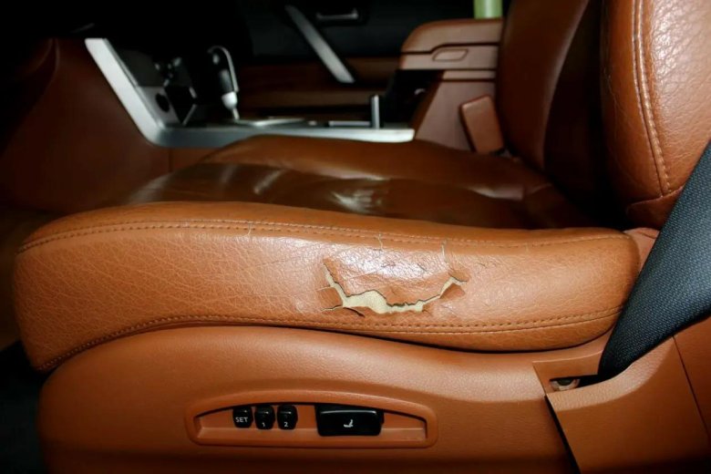 Восстановление кожи салона автомобиля