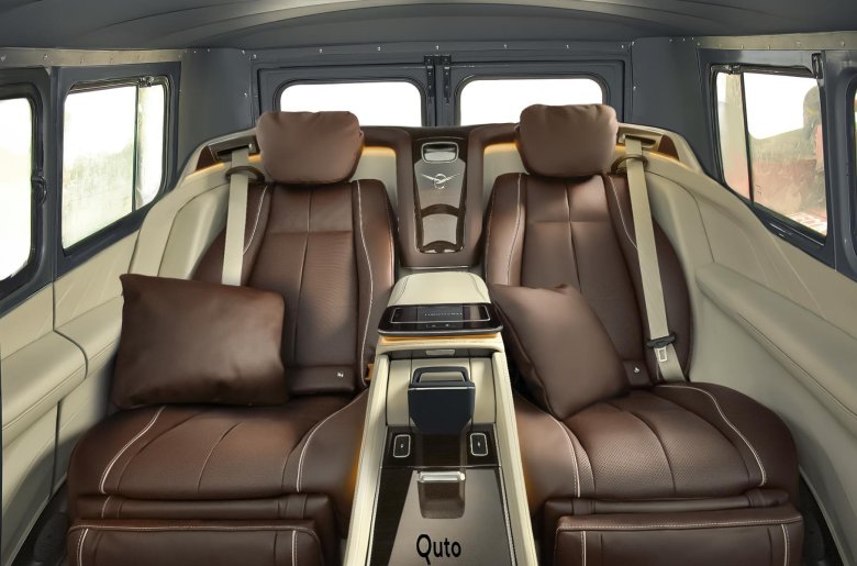 Mercedes benz v class maybach