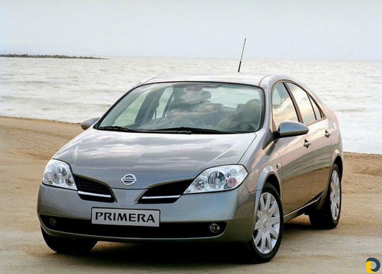 Nissan primera p12 hatchback