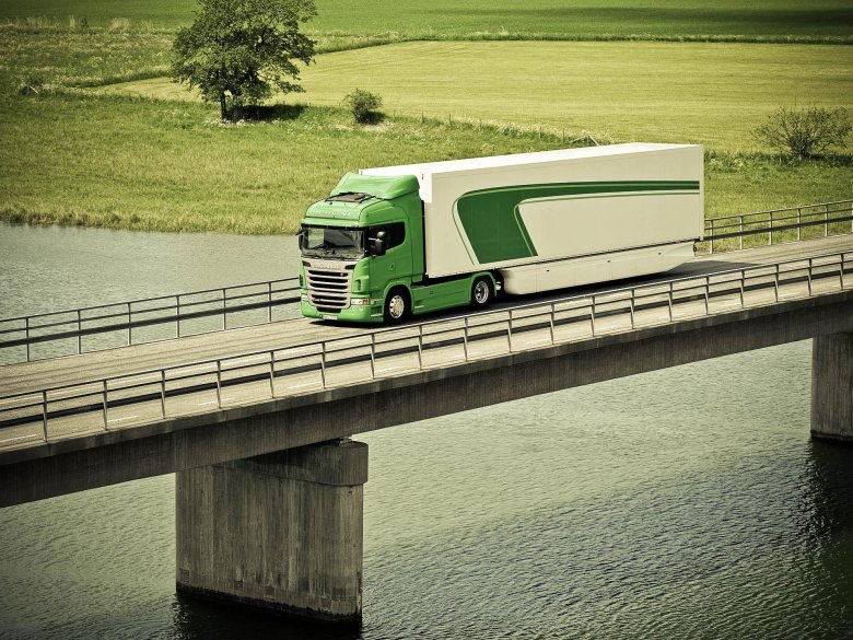 Зеленый грузовик