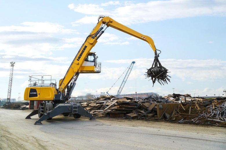 Перегружатель металлолома