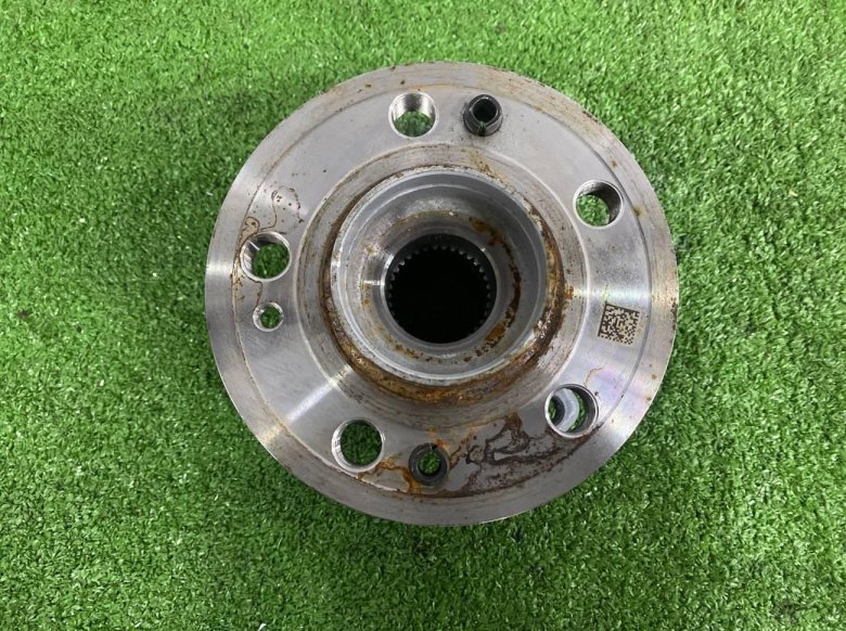 Ступица передняя mercedes benz