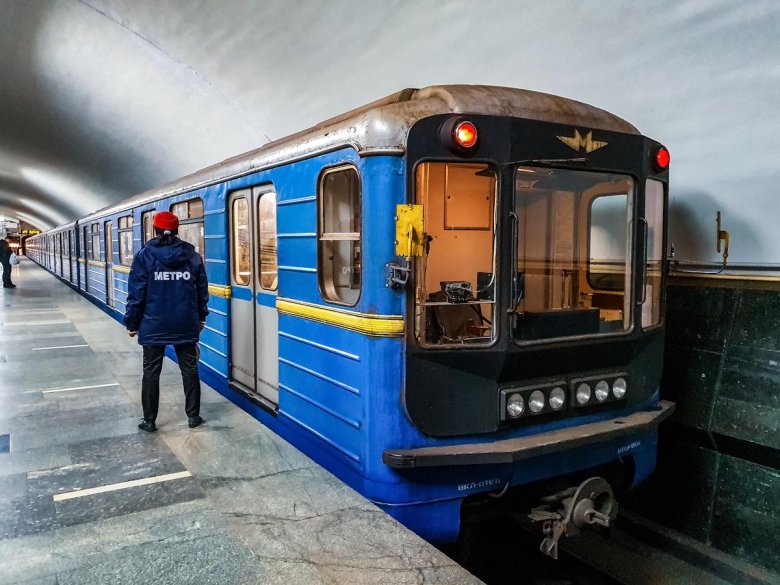 81-718/719 вагон метро