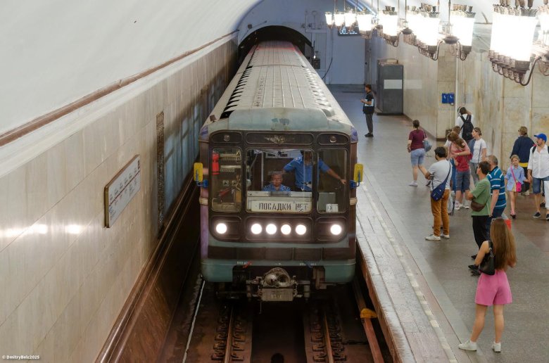 Москва вагон метро