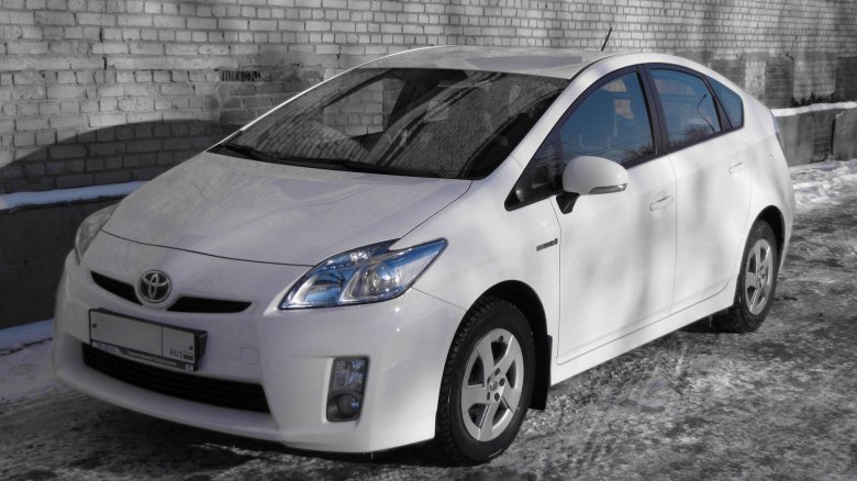 Toyota prius iii рестайлинг (xw30) 2012