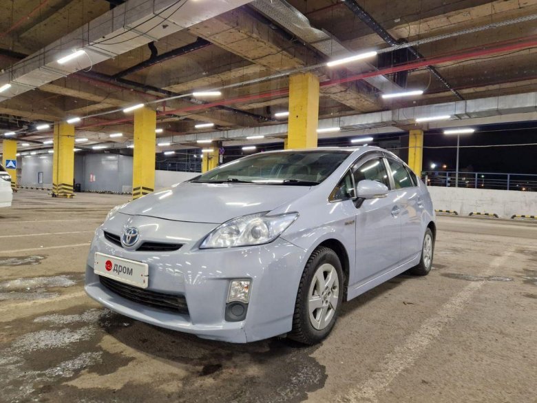 Тойота приус 2010