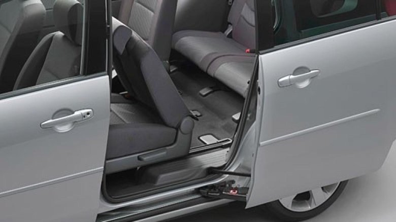 Мазда премаси 7 местная