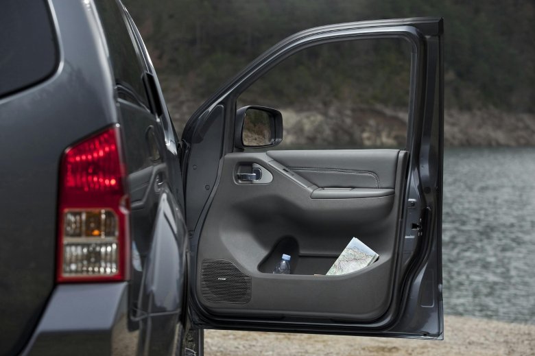 Ниссан навара