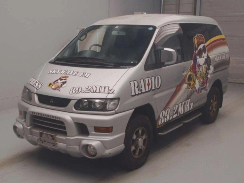 Мицубиси делика 1999 года