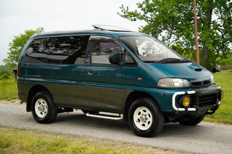 Mitsubishi space gear l400