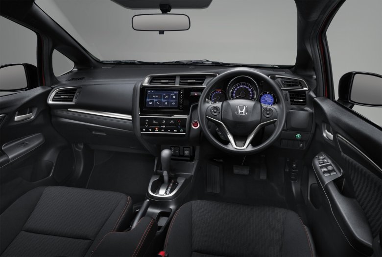 Honda jazz 2017 салон