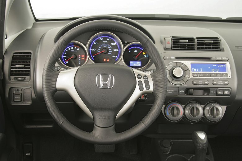 Honda fit 2006
