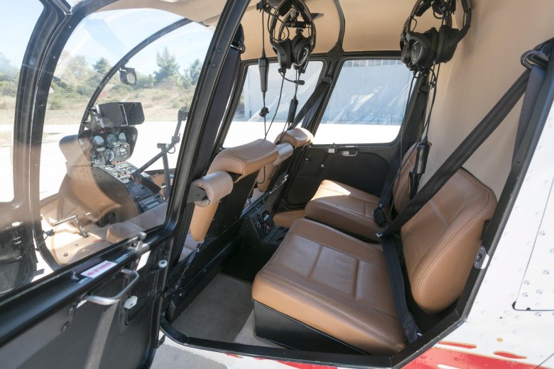 Robinson r44 кабина