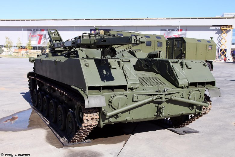 Бронированная ремонтно-эвакуационная машина брэм-д