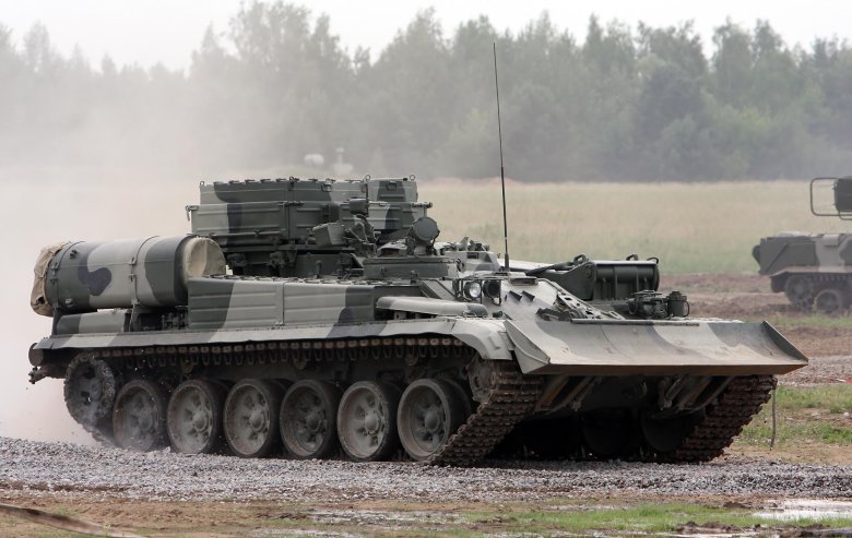 Бронированная ремонтно-эвакуационная машина брэм-1м