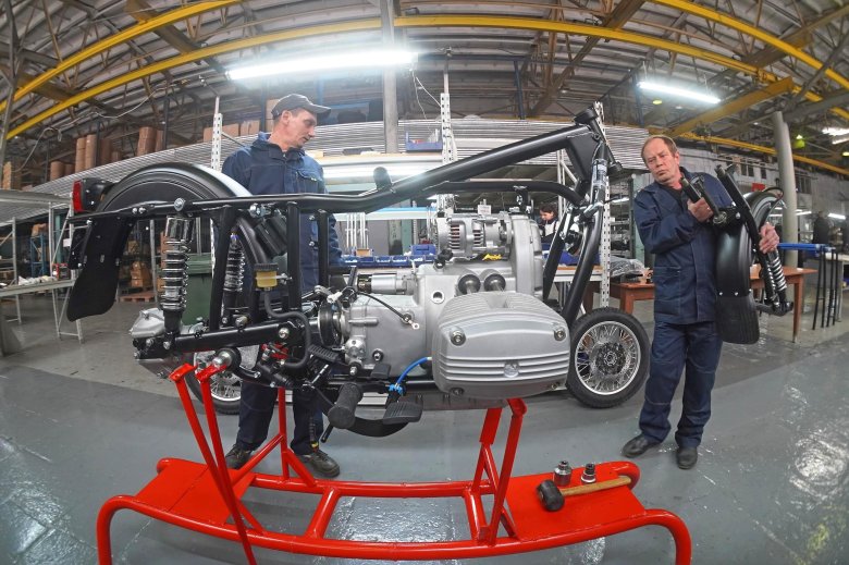 Ирбитский мотоциклетный завод урал