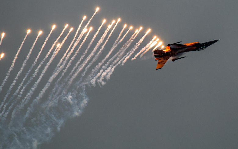 Су-34 тепловые ловушки