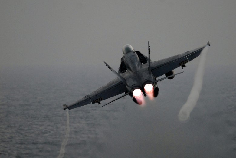 F-18 hornet afterburner