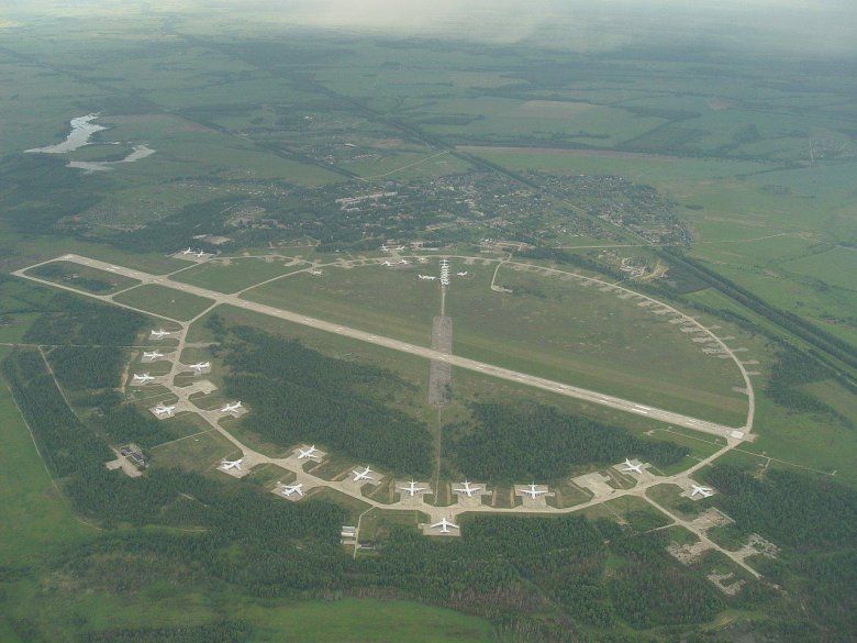 Брянская область поселок сеща аэродром