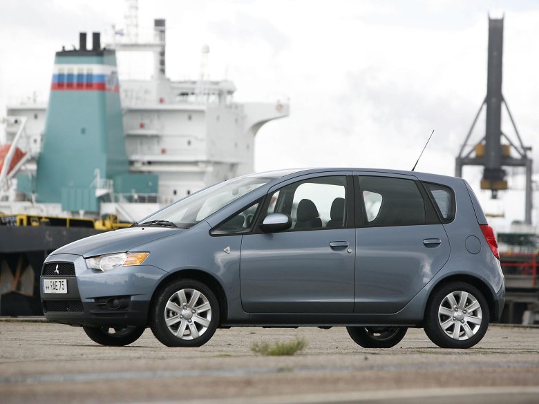 Mitsubishi colt 2010