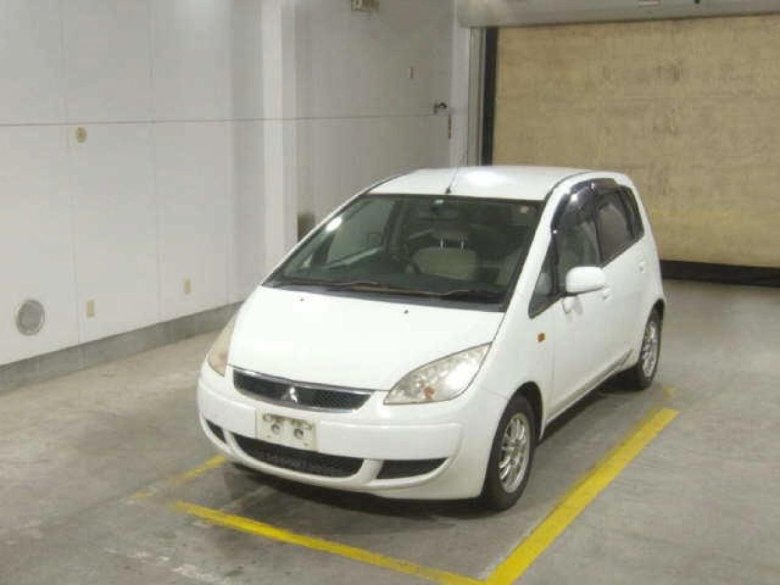 Mitsubishi colt plus
