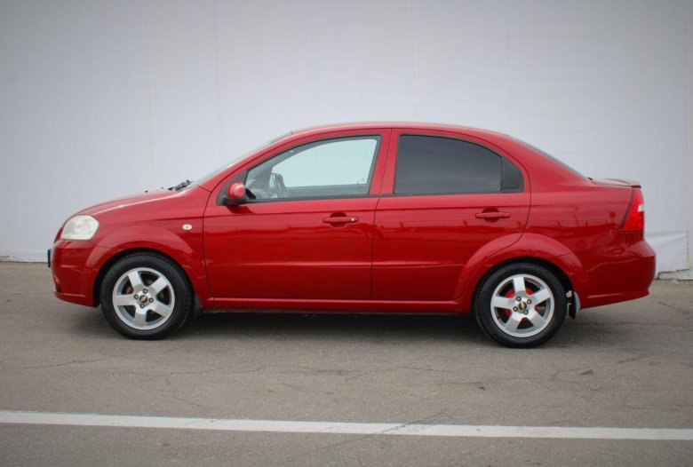 Шевроле авео 2008 красная