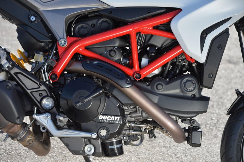 Ducati hypermotard 821