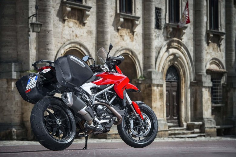 Ducati hyperstrada 821